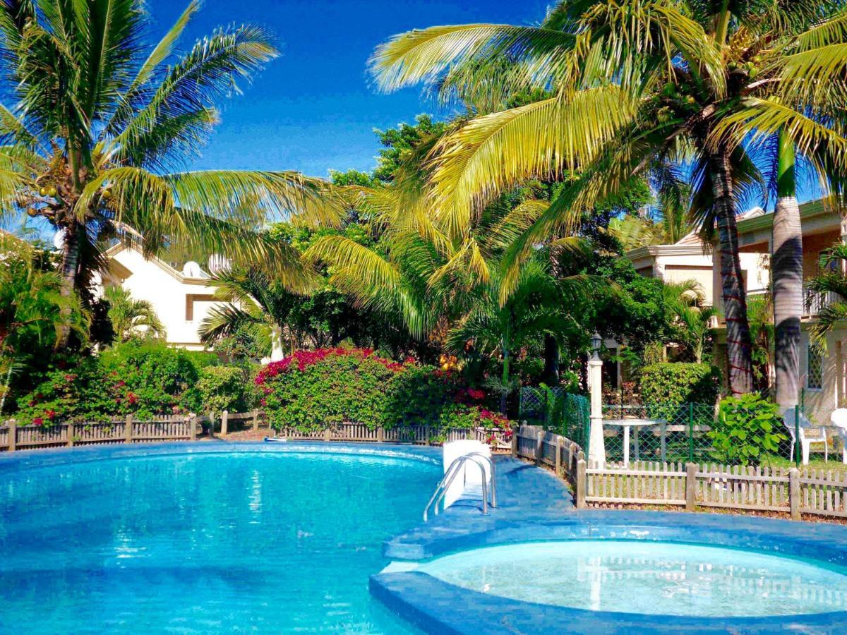 Beachfront 2 Bedroom-House - Tilacaze Flic en Flac Exterior photo